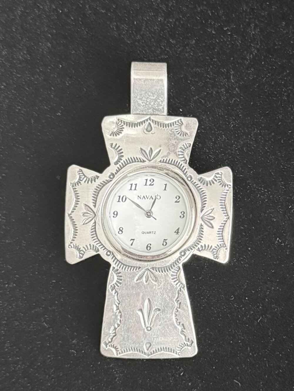 ANDERSON PARKETT VINTAGE NATIVE AMERICAN HAND-STAMPED STERLING CROSS WATCH